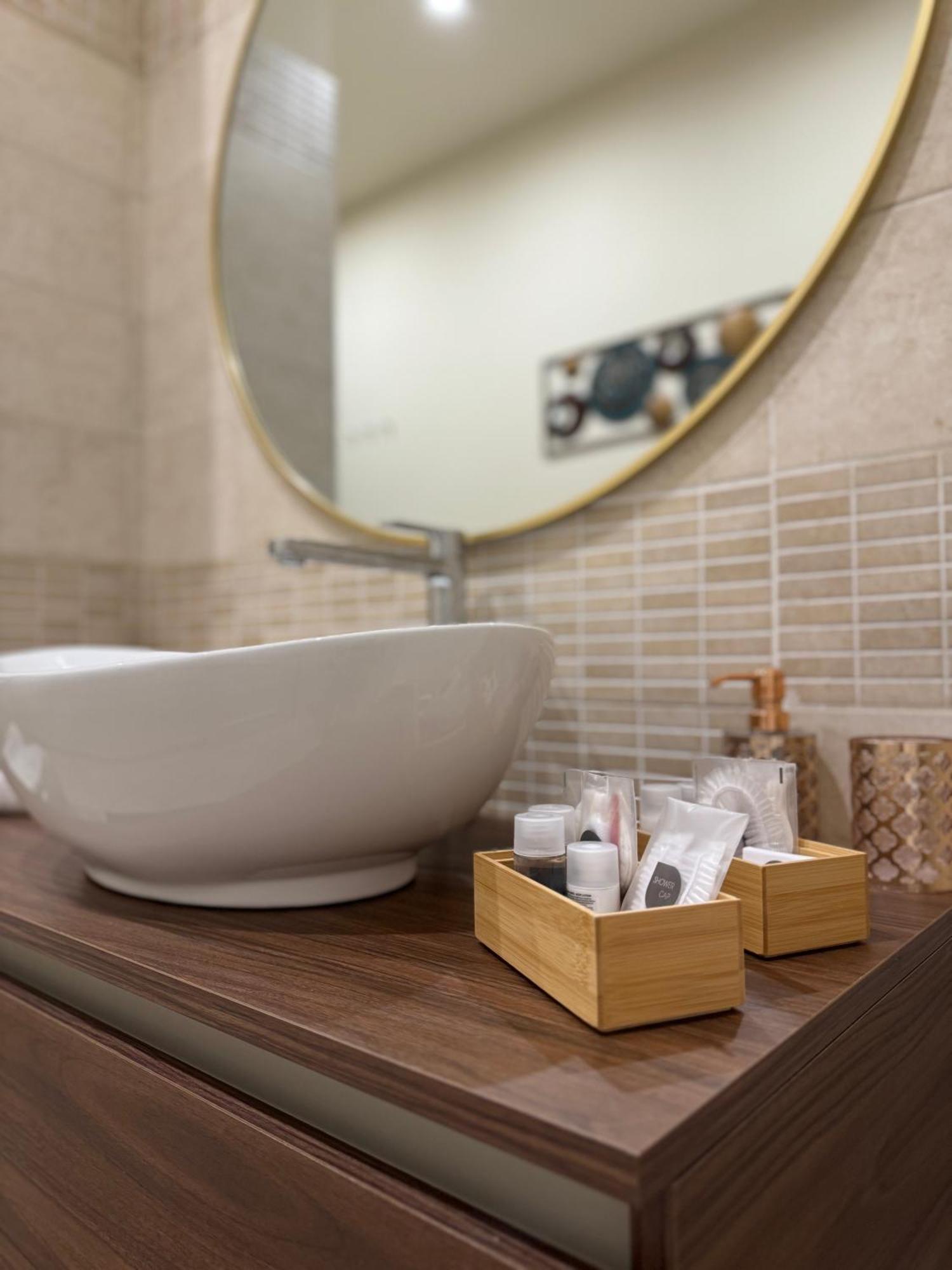 Domus Fysi Hotel Palermo Bagian luar foto