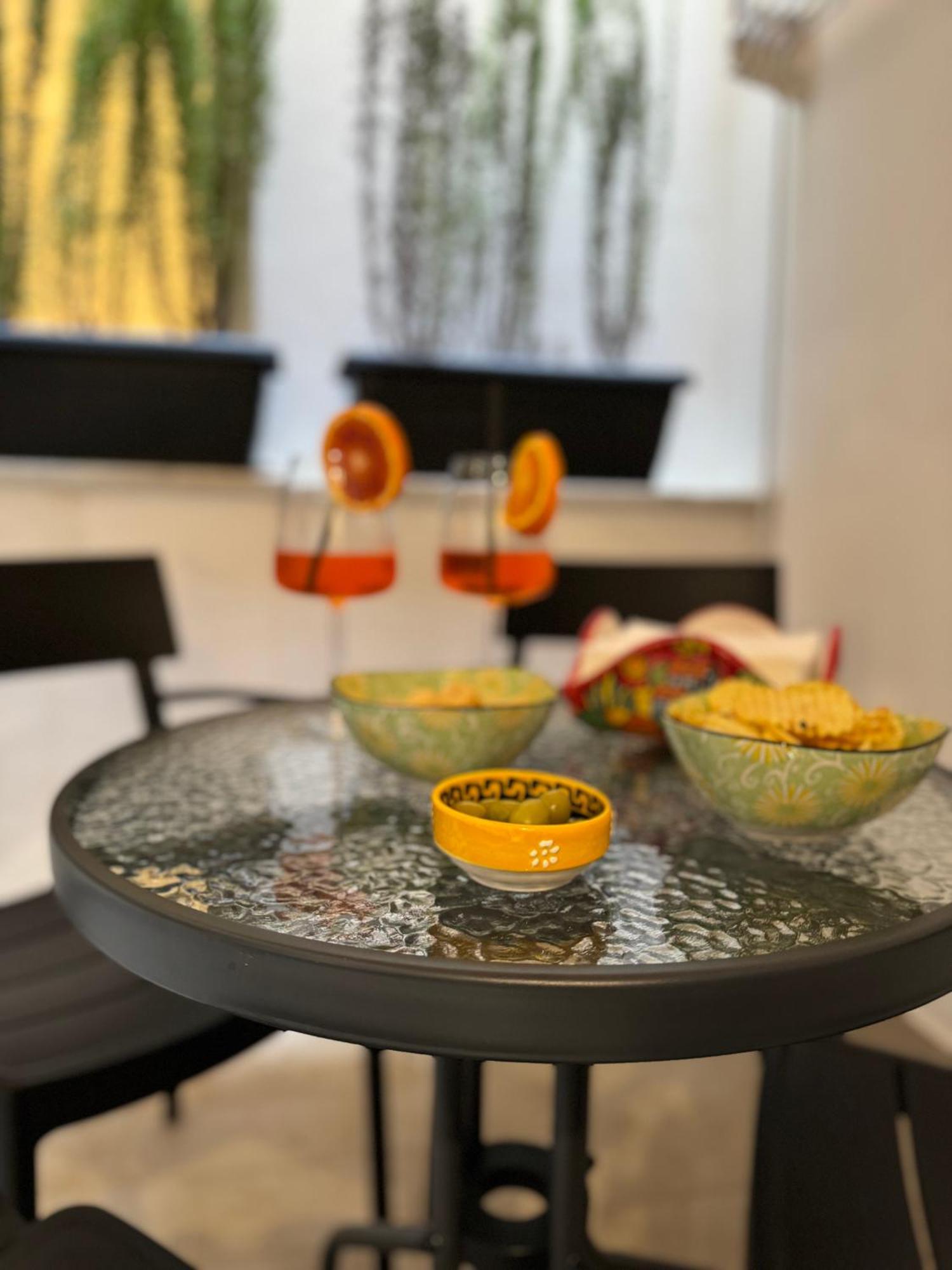 Domus Fysi Hotel Palermo Bagian luar foto