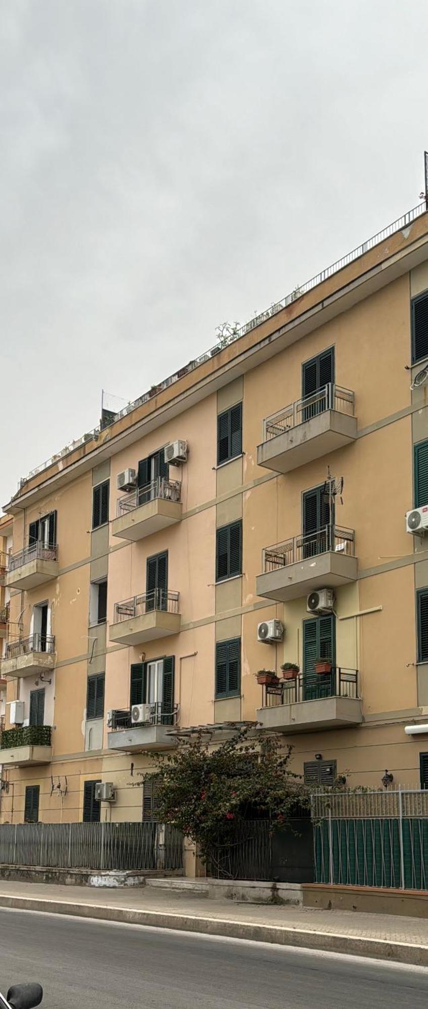 Domus Fysi Hotel Palermo Bagian luar foto