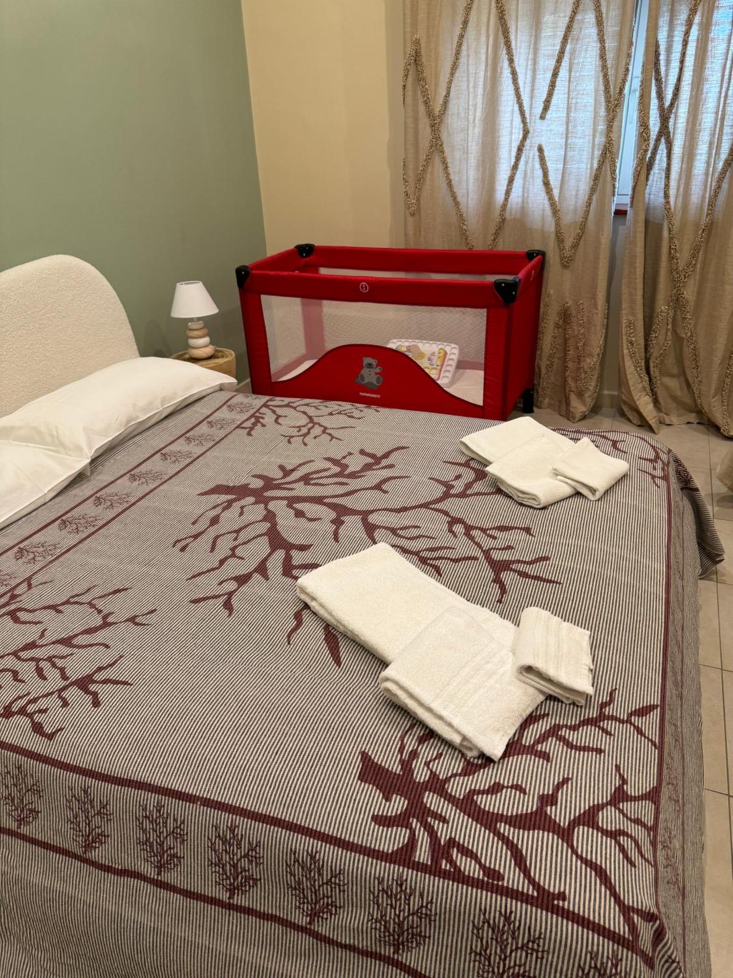 Domus Fysi Hotel Palermo Bagian luar foto